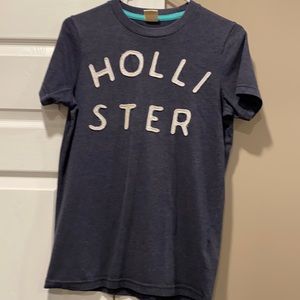 Hollister t-shirt